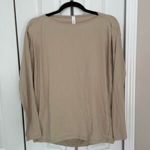 Lululemon long sleeve. Size 6.
